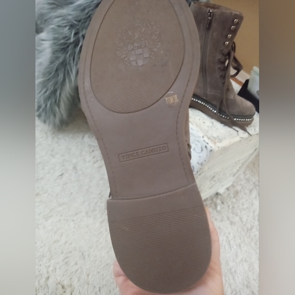 🆕⭐ VINCE CAMUTO suede mocha brown rhinestone combat boots - Picture 11 of 12
